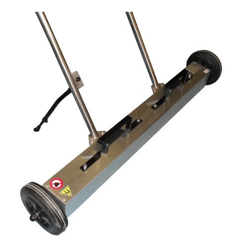 Toolwiz Balayeuse Magnétique Robuste De 43,2 Cm - Outils De Toiture - Aimant De 4 Kg Avec Support Télescopique Et Roues Pour Ramasser Les Clous - Balai Magnétique Pour La Construction